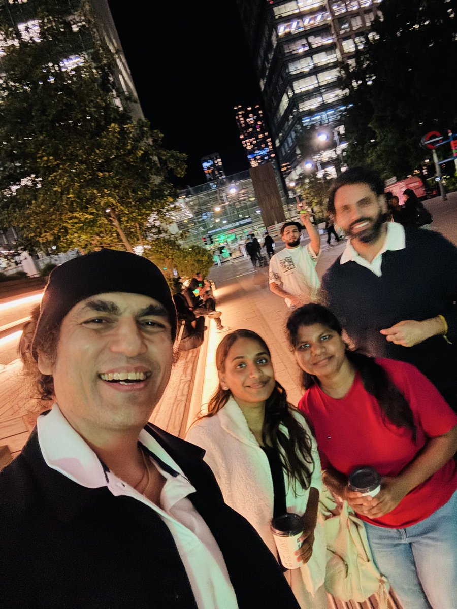 MaharishiAazaad's tweet photo. Team Maharishi Aazaad At Canary Wharf London
#MaharishiAazaad #IndiaChannel #BombayTalkies #MaharishiFamily https://t.co/m8HdTn8xk8