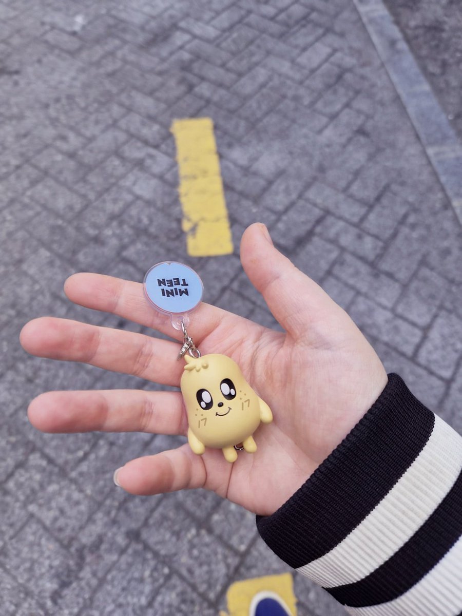 dy5mny's tweet photo. 혹시 7천원에 데려가실분
https://t.co/DOuIL2XCAP
오픈채팅방 주세요 https://t.co/L79D8XOPuP
