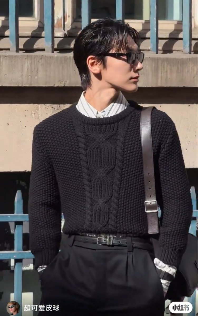 ywnpsk's tweet photo. ได้โปรดเอาใบหน้าหล่อมามห้เห้นหน่อยยย จะขาดใจจแล้ววว ให้ใส่เสื้อลายสกอตอีกสิบตุวก็จะไม่แซววแล้วค่ะ https://t.co/qb7W0rnZnH