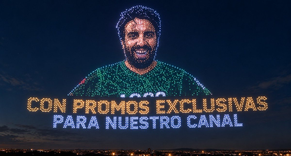 azzenstream's tweet photo. ¿Están seguros de que el show de drones decía esto? https://t.co/8iGkJXwcwr