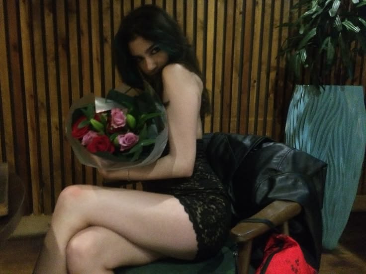 ssuicdal's tweet photo. di  maria  —  luna  pulchra  sub  incantatione  sua  maledicta. https://t.co/575l0FZfvt