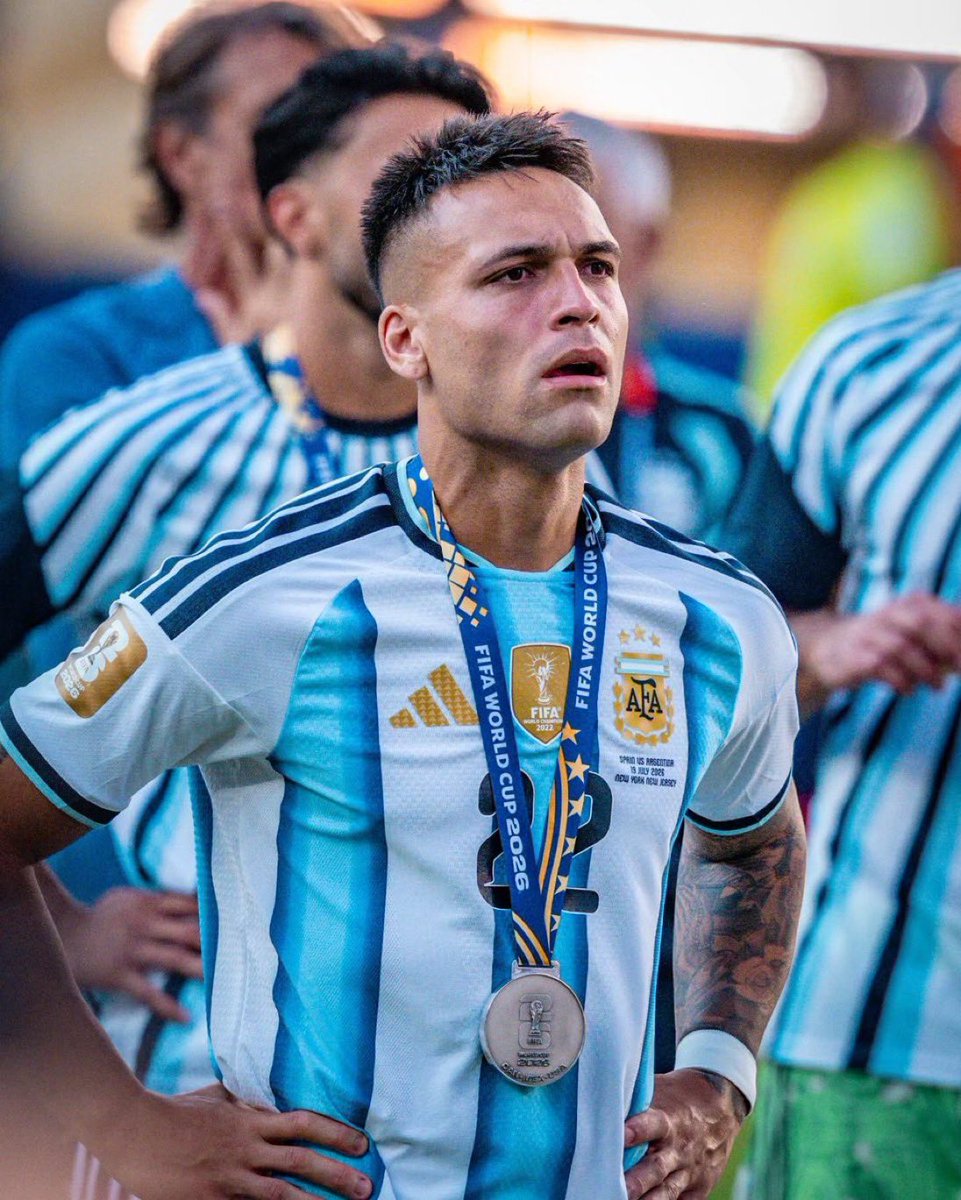 rodriisolanoo's tweet photo. “No pasó nada raro en la final cómo se dice, la culpa es del cagón de Scaloni que no puso a Lautaro Martínez”.

Lionel Messi. https://t.co/GcuiLJbXtd