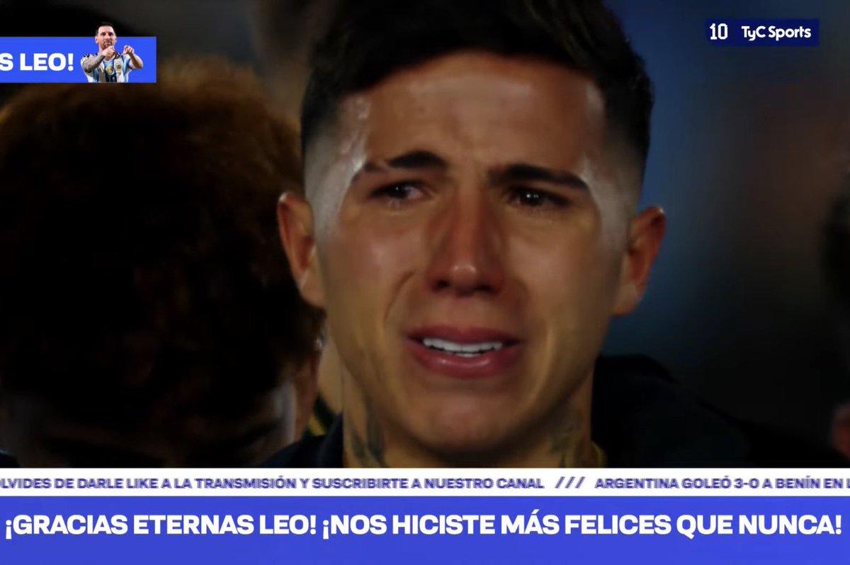 AlbicelesteTalk's tweet photo. ENZO FERNÁNDEZ CAN'T STOP CRYING. 🥹🥹 https://t.co/oaHnj4Ball