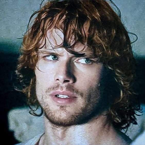KimTeukChul's tweet photo. A mi me vendieron a este hombre como la inspiración para crear a Lucien Vanserra. 

LO COMPROOOOOO🛍️🛍️ WOW QUE HOMBRE https://t.co/u9W23MHrk5