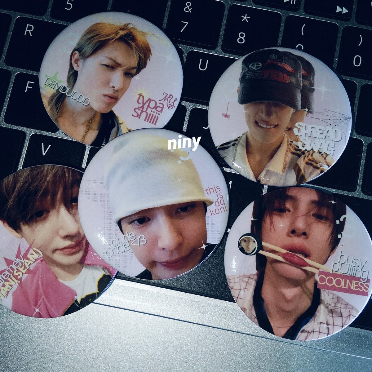 mikjjurtle's tweet photo. hi hiii
want to sell lfb #wts photocard cortis james pypd paris james gojo 100k inc all and pin cortis 7k/ea 25k/5pcs

splitpay only, co 🍊 udh gratong
dom pky kalteng
keep maks 2x event with dp 50%😆
not for sensitive buyer
pay first get first🌱 https://t.co/ux4CxaX5Q2
