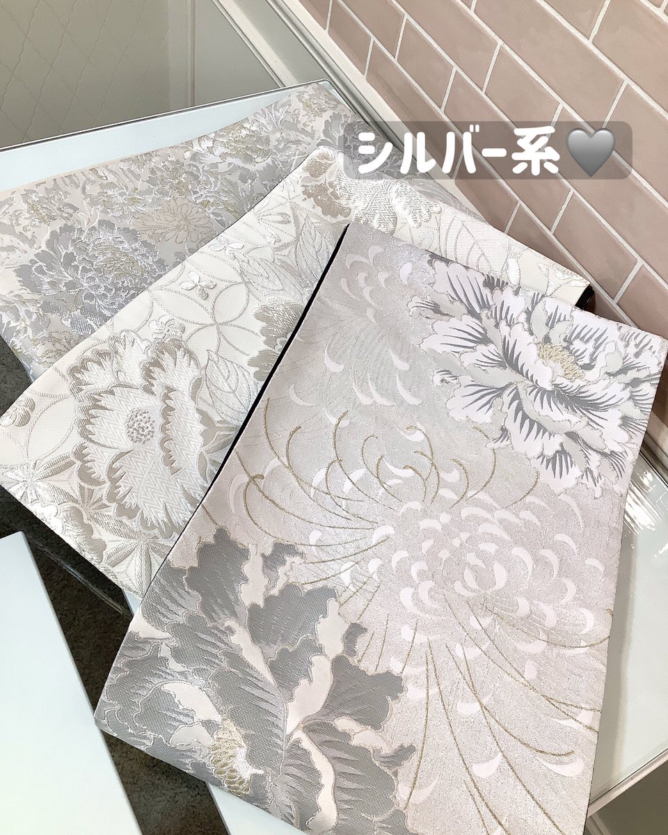 SendaiEli's tweet photo. ＼おしゃれな振袖帯入荷しました🤍／

振袖専門店の当店なら
小物もたくさん揃ってますよ☺️✨

一生に一度の成人式は妥協したくない❗️
という方こそぜひお任せください❤️‍🔥

仙台クリスロード商店街で
本日もお待ちしております★彡 https://t.co/dLxCR6gLjx