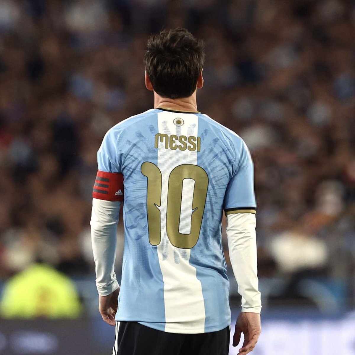Nb19u's tweet photo. #MESSI || #NARUTO 

من قاع النكران والازدراء، إلى اكتساب الاعتراف الكامل، والتكريم المُستحق، هكذا تنتهي قصص الأبطال.