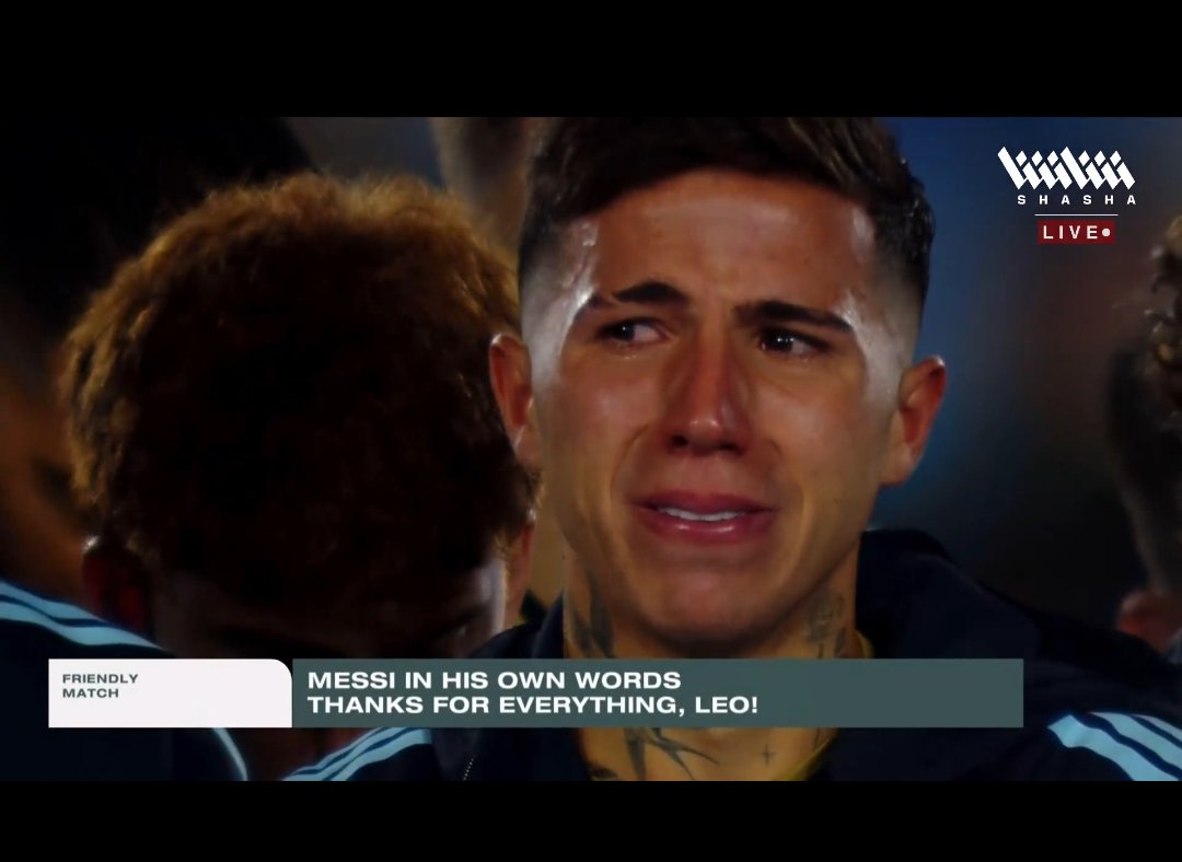 oosass_'s tweet photo. Enzo broo. I was holding my tears then I saw this 😭. Could not hold the tears anymore https://t.co/00jPI2beQP