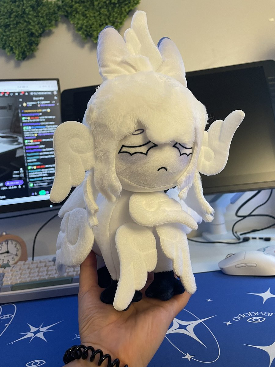 odo_bear's tweet photo. PERFECTION,,, i love it so much!! thank you for designing such an amazing plushie! https://t.co/zj2YRg7WI8