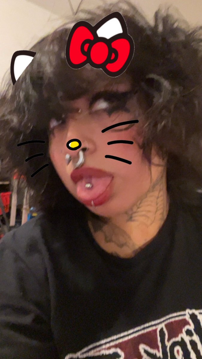bonniedrainzu's tweet photo. hey losers >.< https://t.co/txIXM1Gdgv