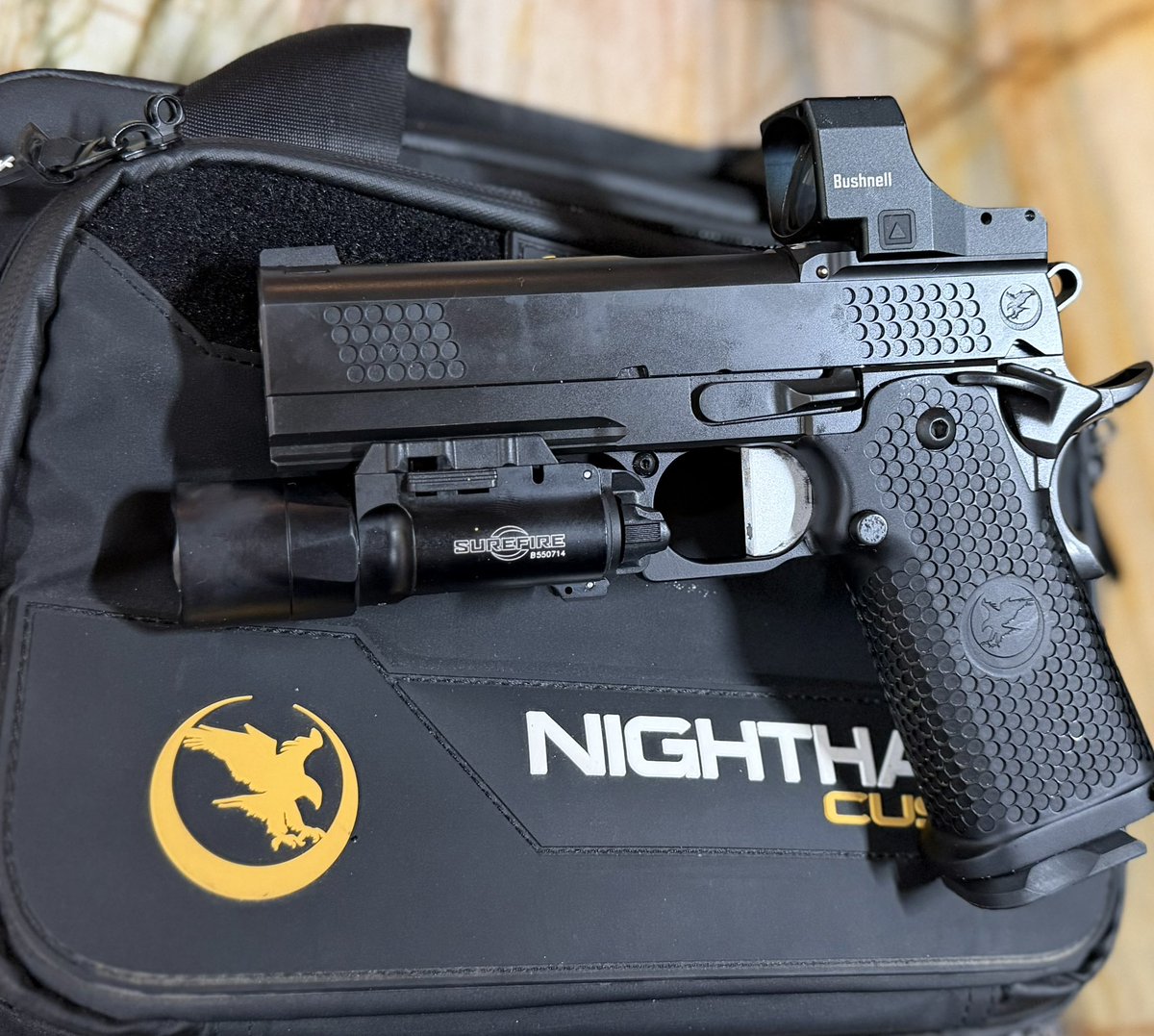 Danielkfalcon's tweet photo. @NighthawkCustom 

TRS Commander. 

3 years. Tomorrow will be 4k rounds.

My #favoritething

#trscommander https://t.co/ifatm1Sq6Q
