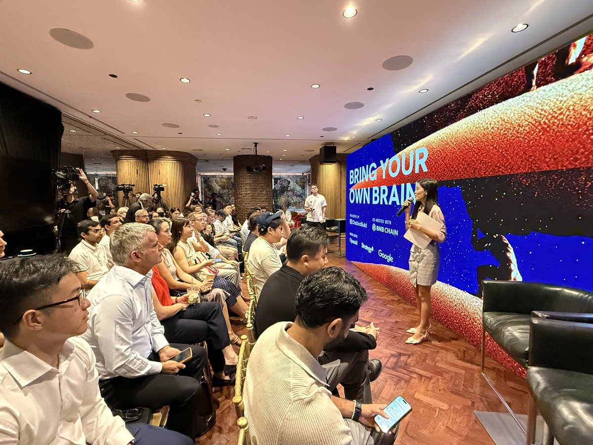 chatandbuild's tweet photo. WELCOME TO BRING YOUR OWN BRAIN!
@chatchat @livingbrain @OpenAI @Google @MicroStrategy @BNBCHAIN
#lifemaxxing https://t.co/ceGt3s0MGq