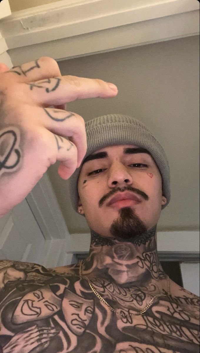 leoramsxxx's tweet photo. So I Guess He's Gay 🤔 Now https://t.co/4O9mI5tMeu