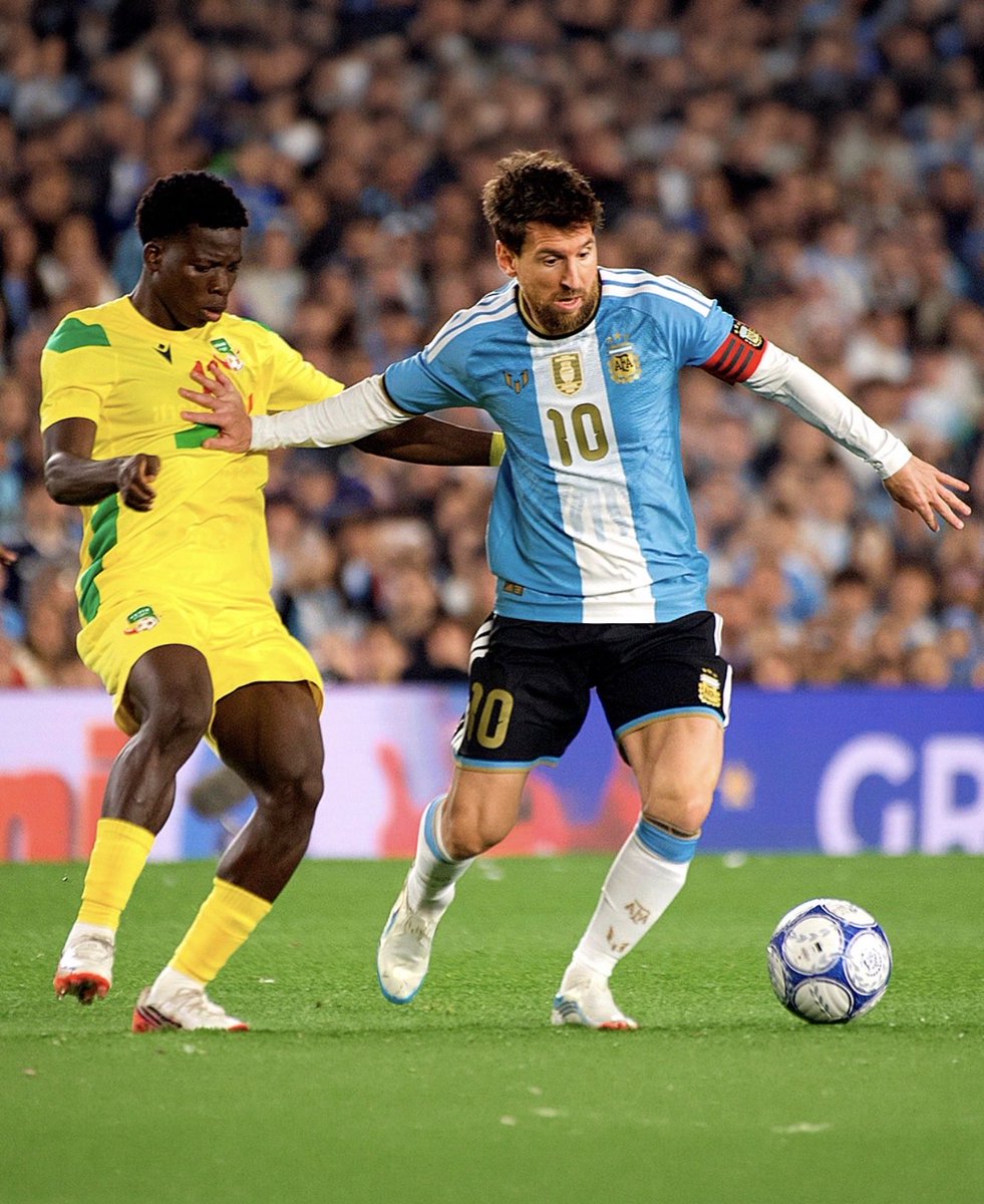 aaareee0812's tweet photo. Posiblemente volvamos a escuchar “VA MESSI, MESSI, MESSIIII” pero ya no va a ser LEO MESSI… 😭😭 https://t.co/OFYvWfkfeg