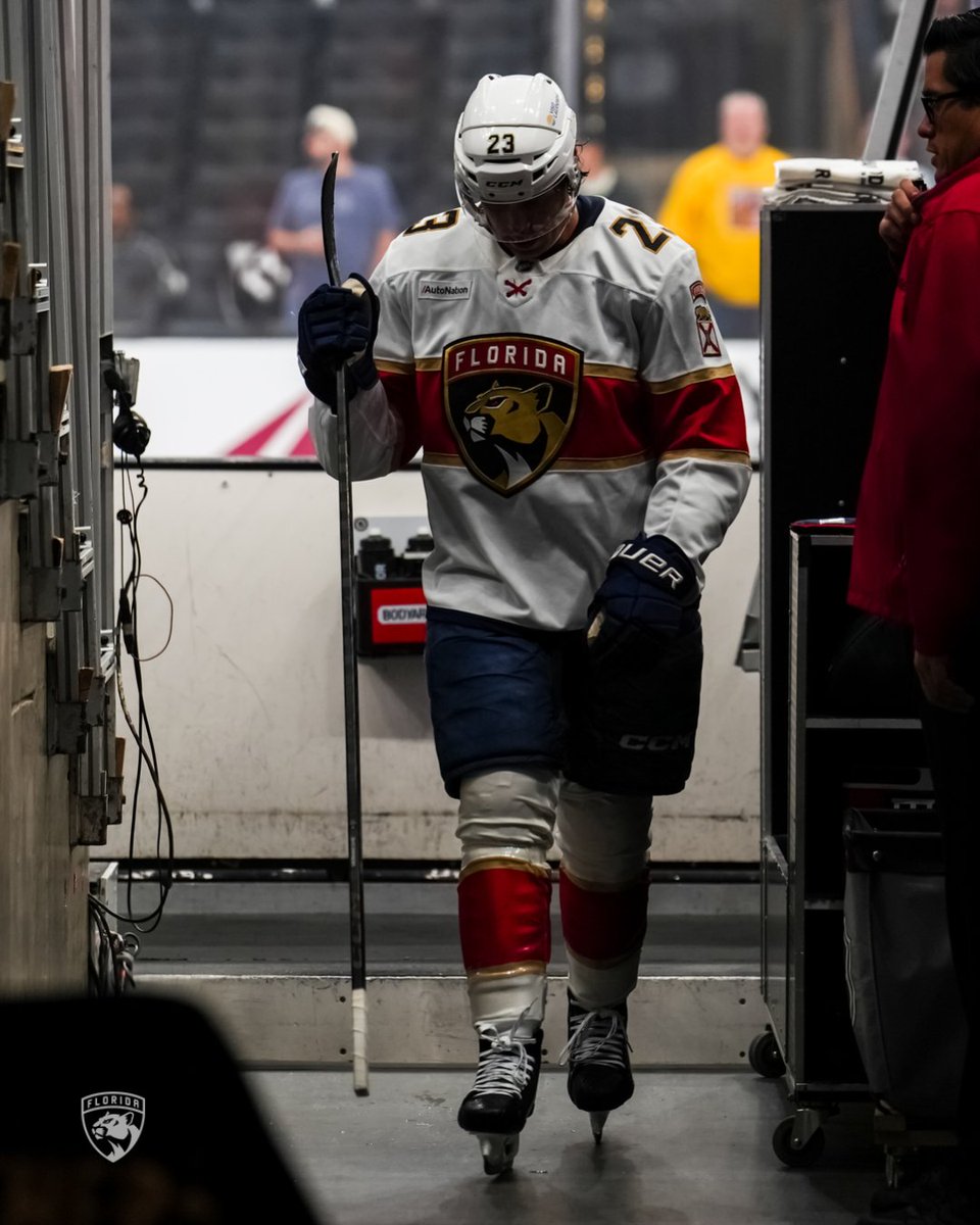 FlaPanthers's tweet photo. Tuesday night lights 🔦 https://t.co/upY4SVmMBg