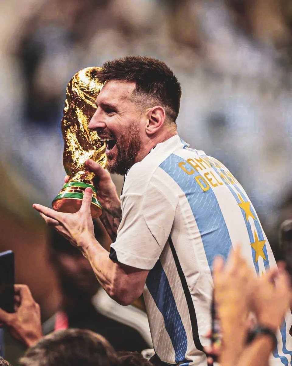 1SMi_'s tweet photo. 🚨🚨🚨🚨🚨🚨🚨🗣️ الاسطورة ليونيل ميسي:

حتى الان انا اشاهد مقاطع كأس العالم 2022 واتأثر عاطفيًا

😞😞😞😞😞😞😞😞😞😞💙💙💙💙💙 https://t.co/sHBDshlllj