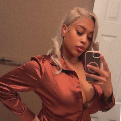 Caramelixious24's tweet photo. #NewProfilePic https://t.co/mvFNMnDj24