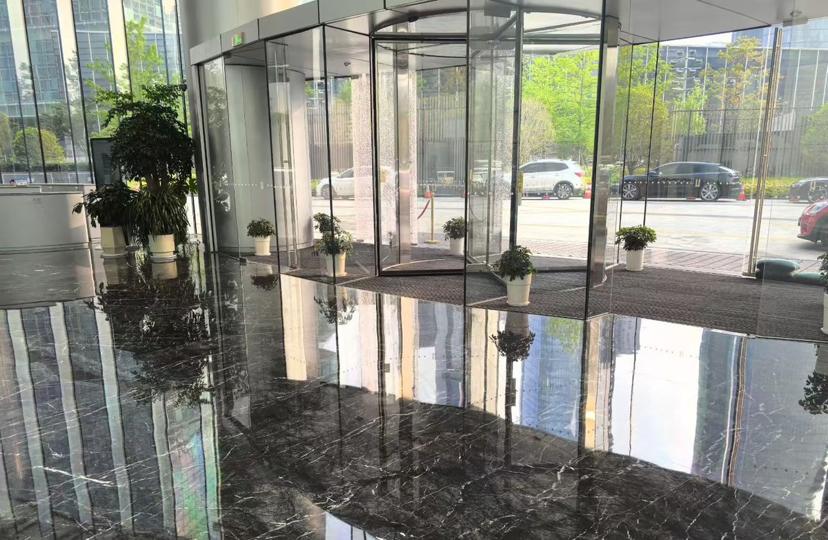 FORUSTONE's tweet photo. Grigio Carnico Marble turns a lobby floor into a mirror, and that is the whole problem.

📧 foru@forustone.com
💬 https://t.co/D0k3fatog5
🔗 https://t.co/ZQXsWhwe3B

#grigiocarnico #italianmarble #darkmarble #marbleflooring #stonedesign #forustone https://t.co/ps3efXiZLy