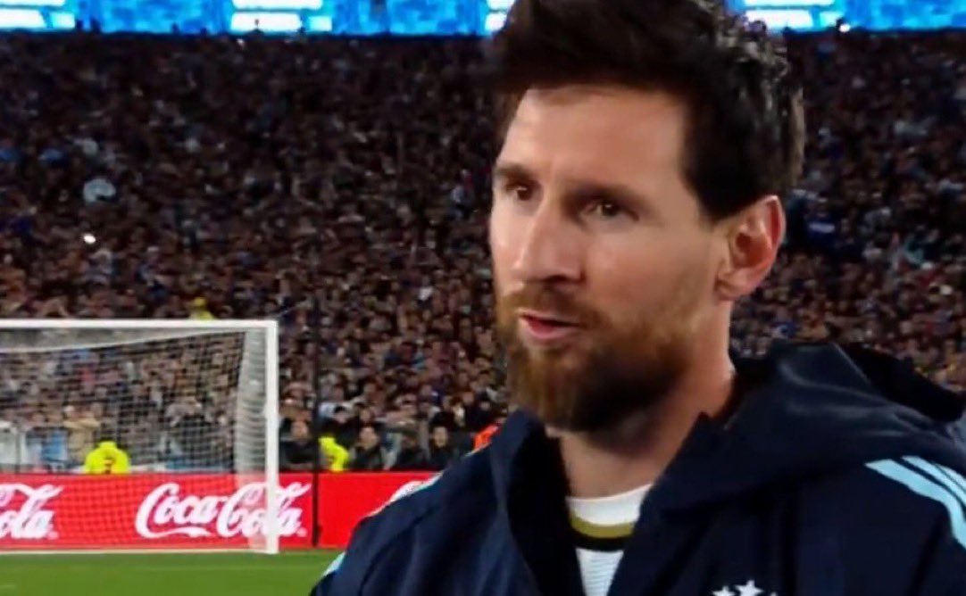 mikewaykicks's tweet photo. 🚨🗣️ 𝗡𝗘𝗪: Leo Messi: "It was an HONOR to share the pitch and life off the pitch with all of my teammates." https://t.co/OTXyaGBcXi