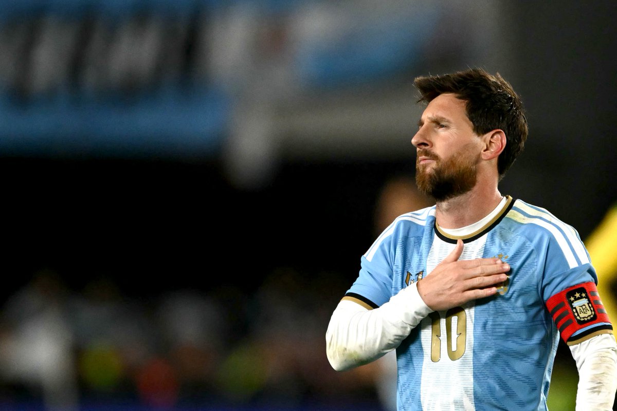 martinezchino's tweet photo. Gracias por el fútbol
#MessiAdiós https://t.co/K6rRKqVT9j
