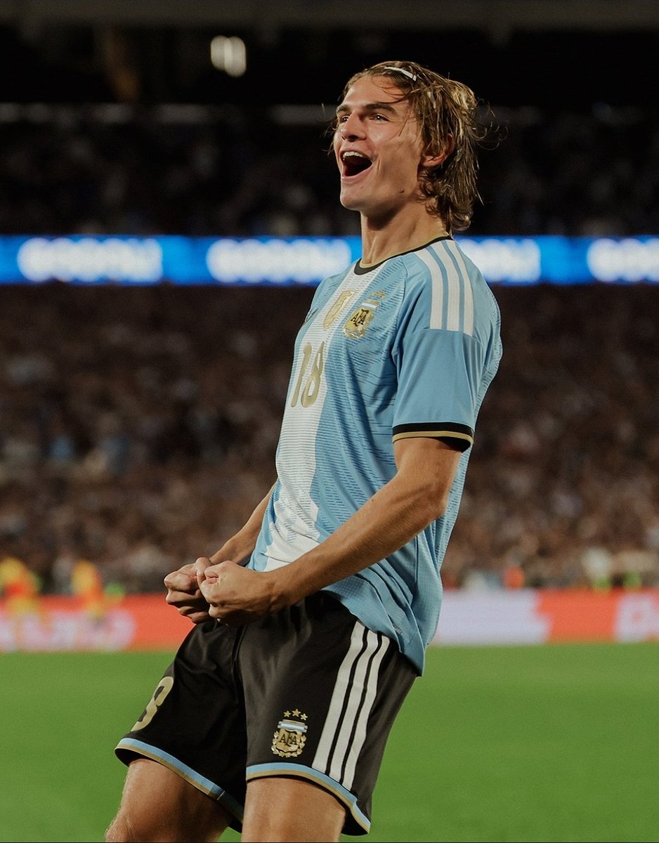 lascalonetarp's tweet photo. Selección Argentina de Fútbol Masculino 🇦🇷 
𝖫𝖺 𝖠𝗅𝖻𝗂𝖼𝖾𝗅𝖾𝗌𝗍𝖾 · 𝐋𝐚 𝐒𝐜𝐚𝐥𝐨𝐧𝐞𝐭𝐚 · 𝘁𝗿𝗶𝗰𝗮𝗺𝗽𝗲𝗼𝗻𝗮 𝗺𝘂𝗻𝗱𝗶𝗮𝗹 · entrenamientos, partidos, 𝘮𝘦𝘥𝘪𝘰𝘴 𝘺 contenido. https://t.co/jneZ4OXRs5