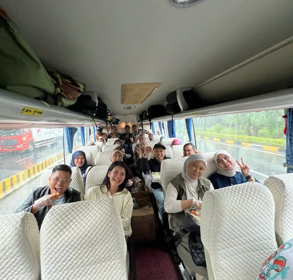 MartaLillian's tweet photo. A warm welcome to Vietnam begins at arrival. Smooth airport service, comfortable transfers and local support ensure every private journey feels seamless from day one. AFS Travel Vietnam creates tailor-made trips for families, companies and private https://t.co/zKzRNzRdPo