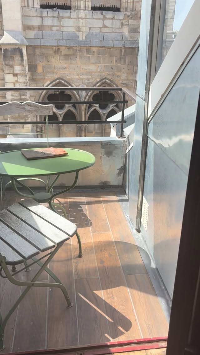 beatifulyeha's tweet photo. Day 5 in Paris, I think. After nearly 5 hours of tennis yesterday, I was moving slowly. A pistachio crème croissant and a stroll through Luxembourg Gardens was the perfect reset. Sunny Paris, tennis, boules, and everyone soaking it in. Ah Paris. https://t.co/BT45fWf4ur