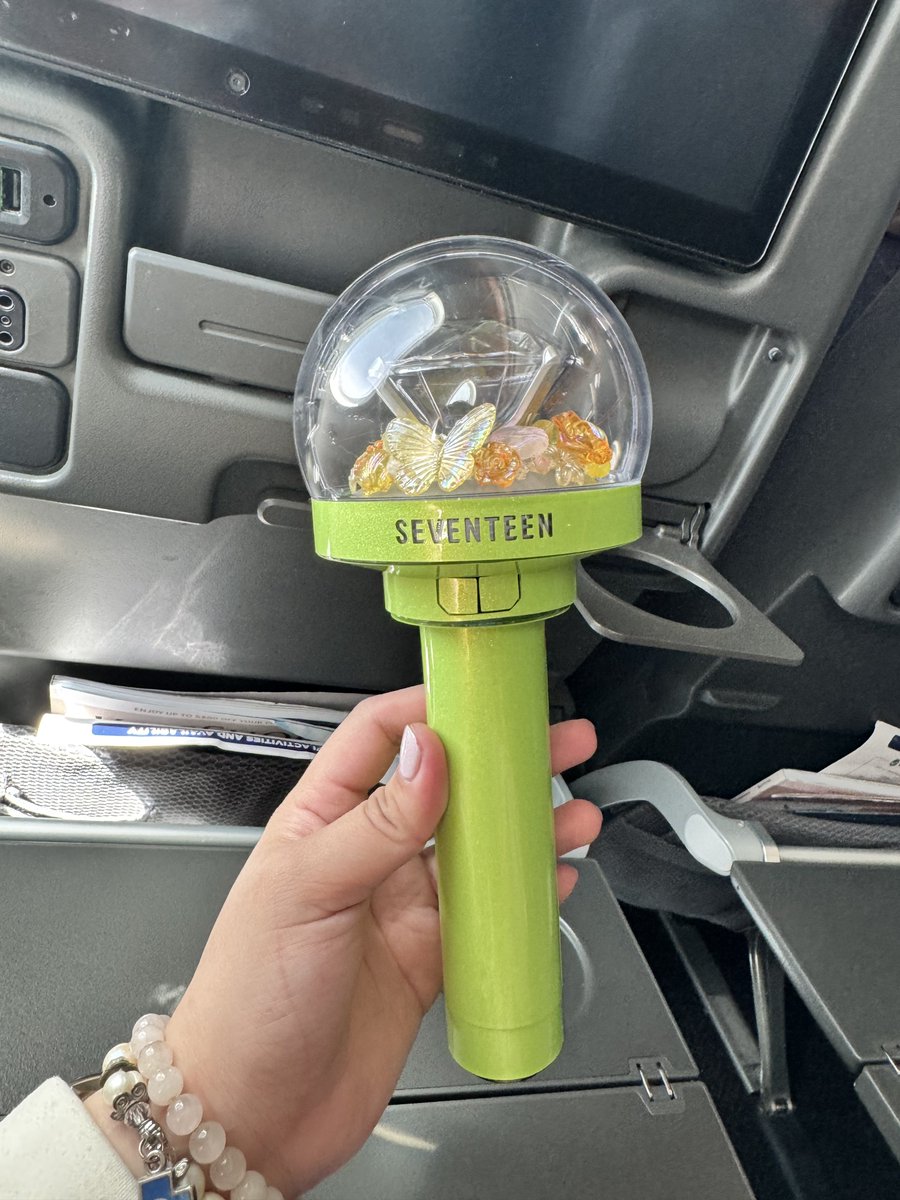 ChantalDrives's tweet photo. tysm for the inspiration djwkdjk landobong is ready for sg gp 🫡 https://t.co/tZUDtk5XfD