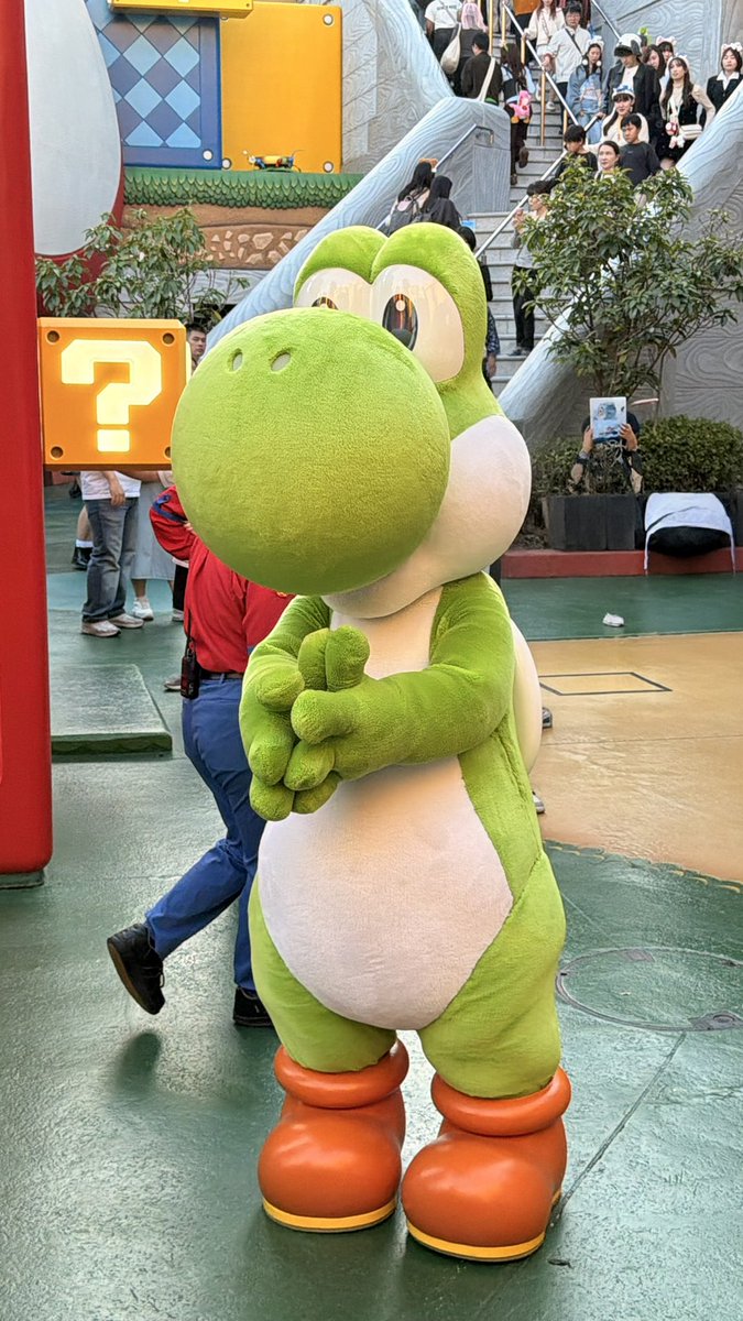 yama_hiroto's tweet photo. ユニバのニンテンドーエリア5周年を祝ってきました！
もうそんななるんやなー

デロリアンでドクが2026年にきてた https://t.co/2BxcelmPDB