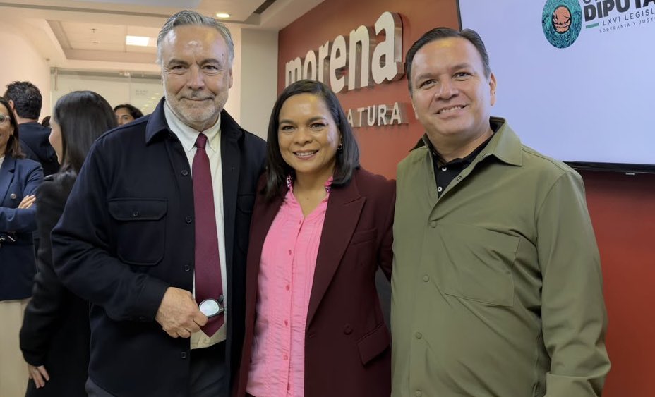 aramirezcuellar's tweet photo. Con nuestra Coordinadora de Guerrero, @Beatriz_Mojica. Todo el apoyos de los Diputados y Senadores para fortalecer la seguridad y la prosperidad de nuestro querido pueblo Guerrerense https://t.co/dDLmoNj6TA