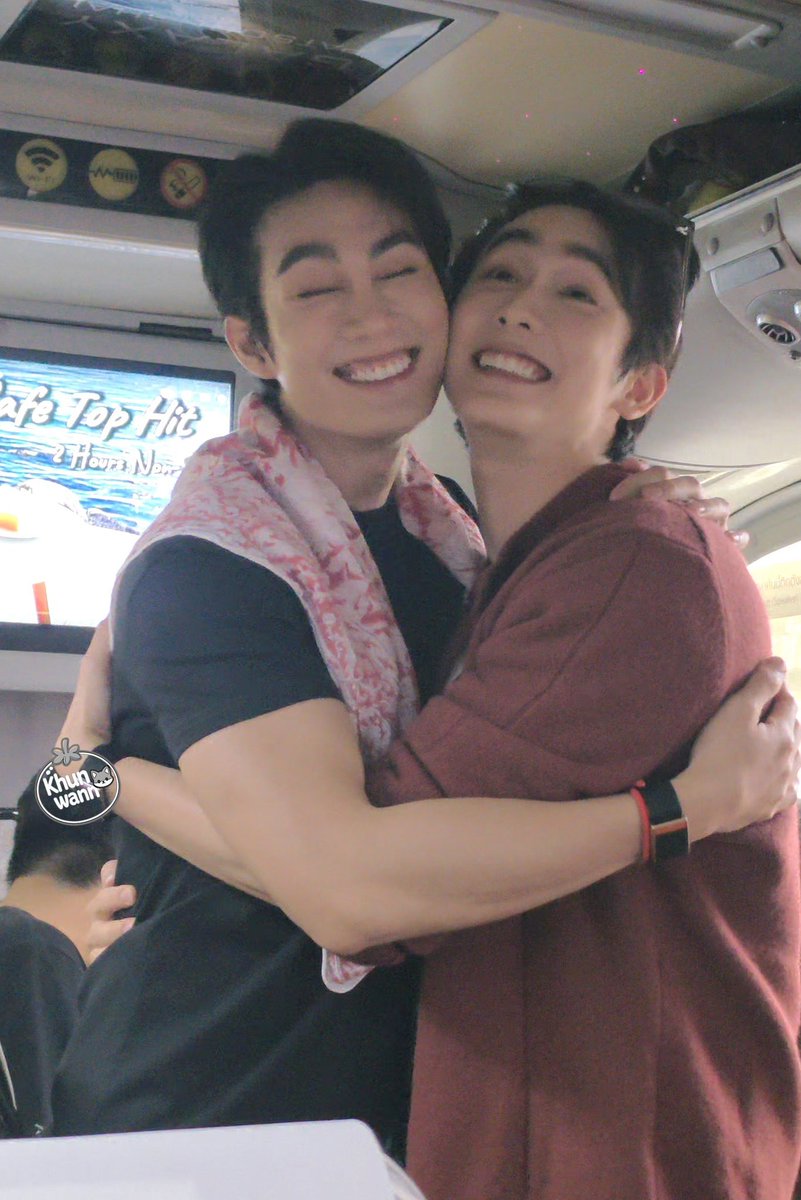 foxmochiloveFB's tweet photo. My gay parents ❤️ 

#ฟอสบุ๊ค #forcebook https://t.co/wftGn2A0Dk