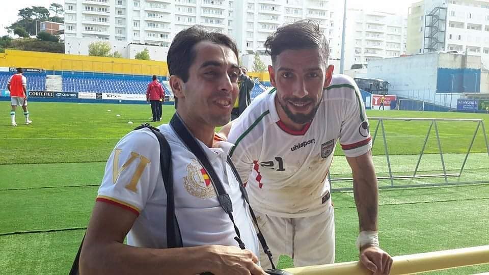 Izzy_Max's tweet photo. با اشکان دژاگه در کمپ تیم ملی ایران در پرتغال؛ یاد دوران کارلوس کی‌روش بخیر. آن روزها از تیم‌های عربی نمی‌ترسیدیم. اشکان از با معرفت‌ترین ملی‌پوشان بود که به حقش نرسید. حس خوبی به این روزهای تیم ملی ندارم. https://t.co/EQJ7cuazlk