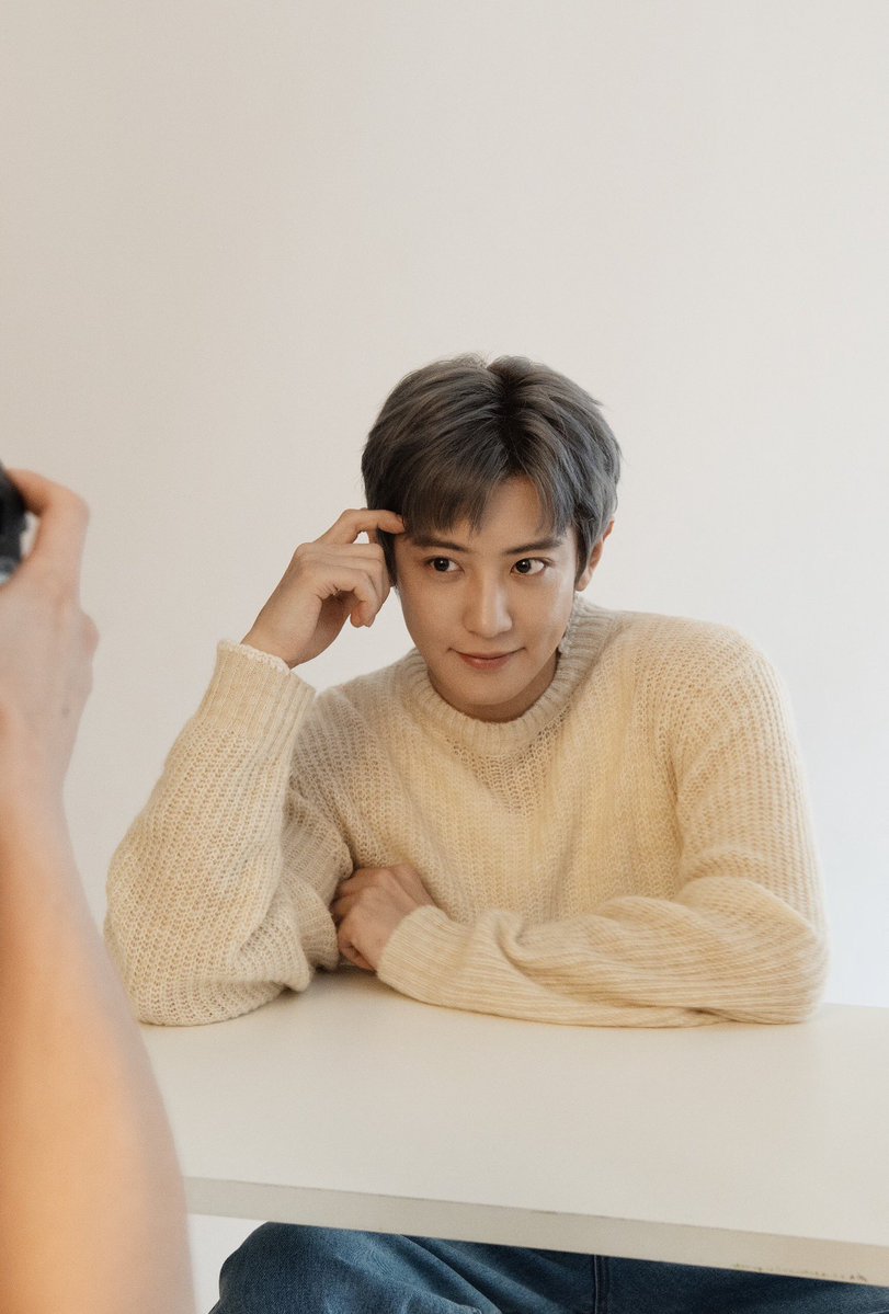 no_loey_no_life's tweet photo. Behind the Scene Photos 📸

#CHANYEOLxOKCS
#CHANYEOL #찬열 https://t.co/zvzVKaLCMd