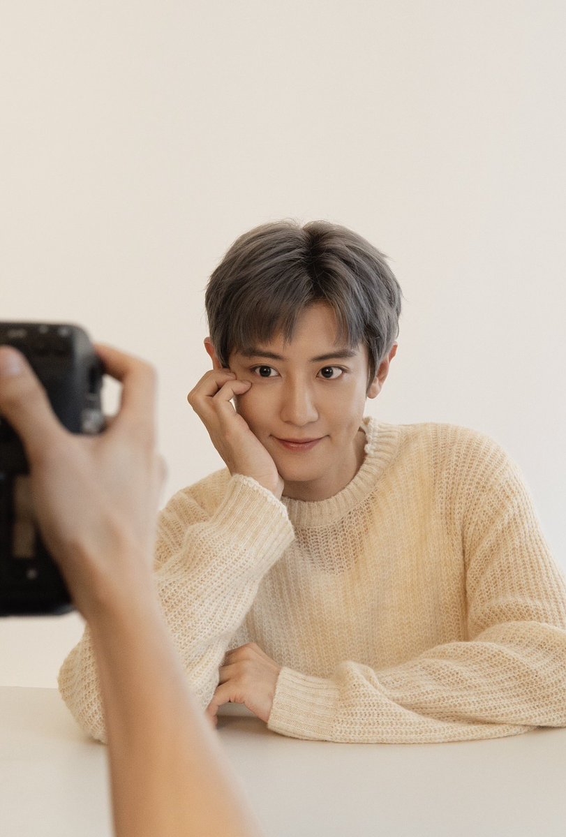 no_loey_no_life's tweet photo. Behind the Scene Photos 📸

#CHANYEOLxOKCS
#CHANYEOL #찬열 https://t.co/zvzVKaLCMd