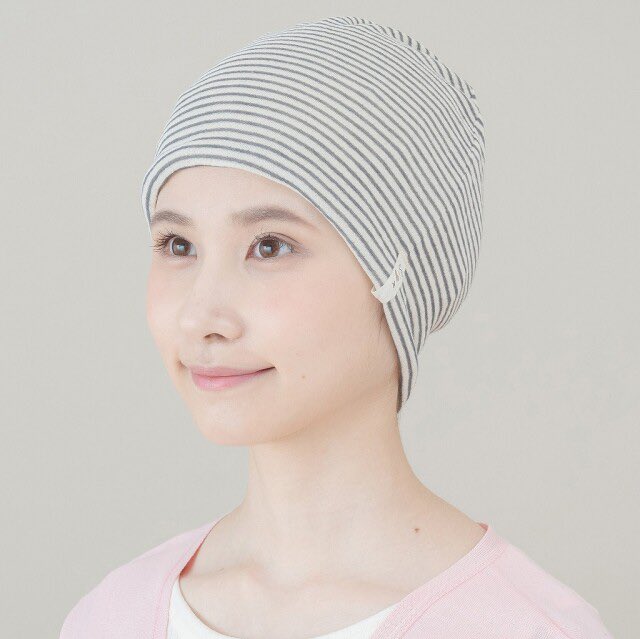 tendrehat's tweet photo. ノリノリ様より
「#抗がん剤治療前 に帽子を色々と買いました��、」

「コットン100%で頭皮にもやさしいのとボーダーでかわいいデザインにひかれて即購入を決意しました」

「洗い替えの為今回リピしました」

「すごく丁寧さを感じました」 
#医療用帽子 #抗がん剤治療 
https://t.co/Agn42py6T1 https://t.co/unuxi3emNe