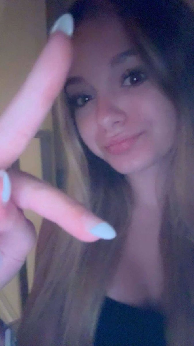 Madison_mat's tweet photo. Who wanna chat? I’m soo‌ ‌boreed💔 I ​am​ alone😭😭😭 https://t.co/wfYQiwYK8t