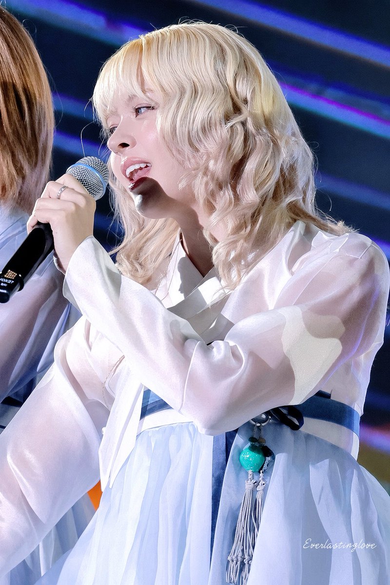 Everlastinlove's tweet photo. 261006 불후의명곡

🩵

#LILY #릴리 #リリー 
#NMIXX #엔믹스 
#HBD_Lily_2026 https://t.co/mTIsV3r80p