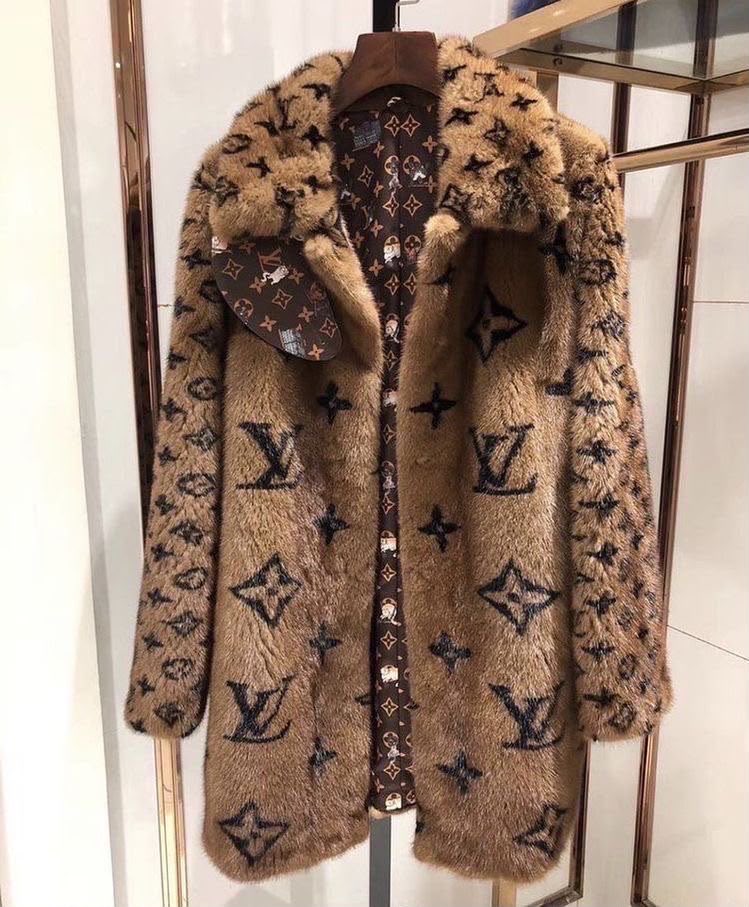 DubaiStyleChic's tweet photo. Luxury meets comfort ๐คโจ(dm for more info)
Soft faux-fur panels, elegant neutral tones, and a timeless silhouette. Perfect for effortless winter style.
#LuxuryFashion #WinterStyle #FauxFur #Knitwear #WomensFashion #ElegantStyle #Fashionista https://t.co/KVnedld37W