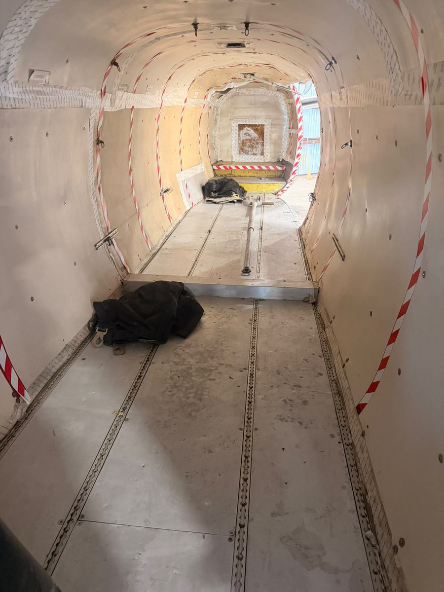 Danielkfalcon's tweet photo. 1500 horsepower.
4000 pounds of cargo.
1300 nautical miles.

1 plane.

Embraer EMB-110P “Bandit”.

Accept no substitutes. https://t.co/TqQWdpEkHe
