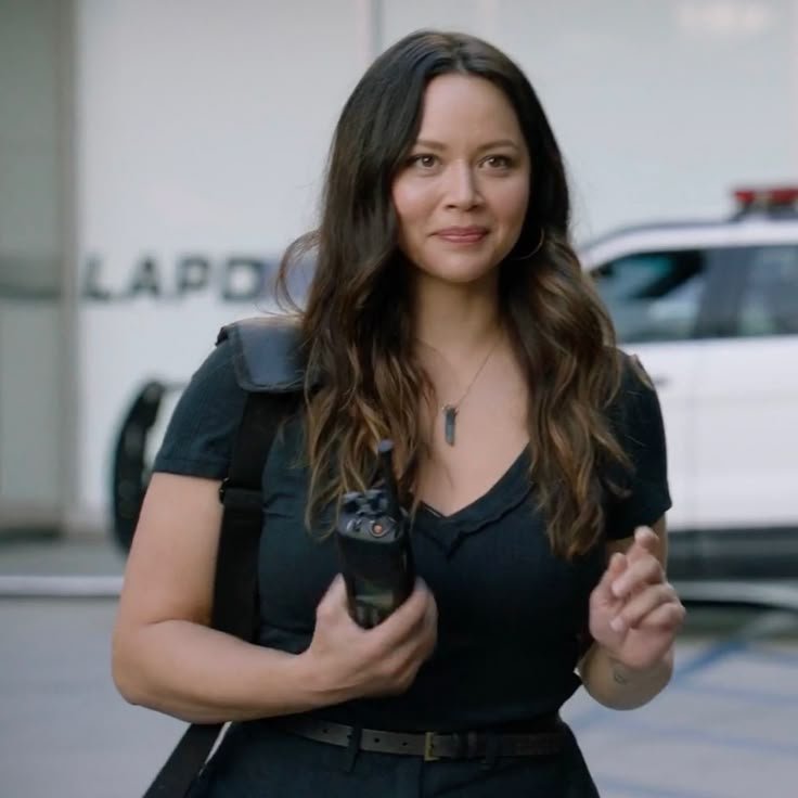 Lifeisgood28341's tweet photo. One of the prettiest female Cops in TV History,  Melissa O'Neil was absolutely perfect casting as Lucy Chen......? https://t.co/7bblEDMntW