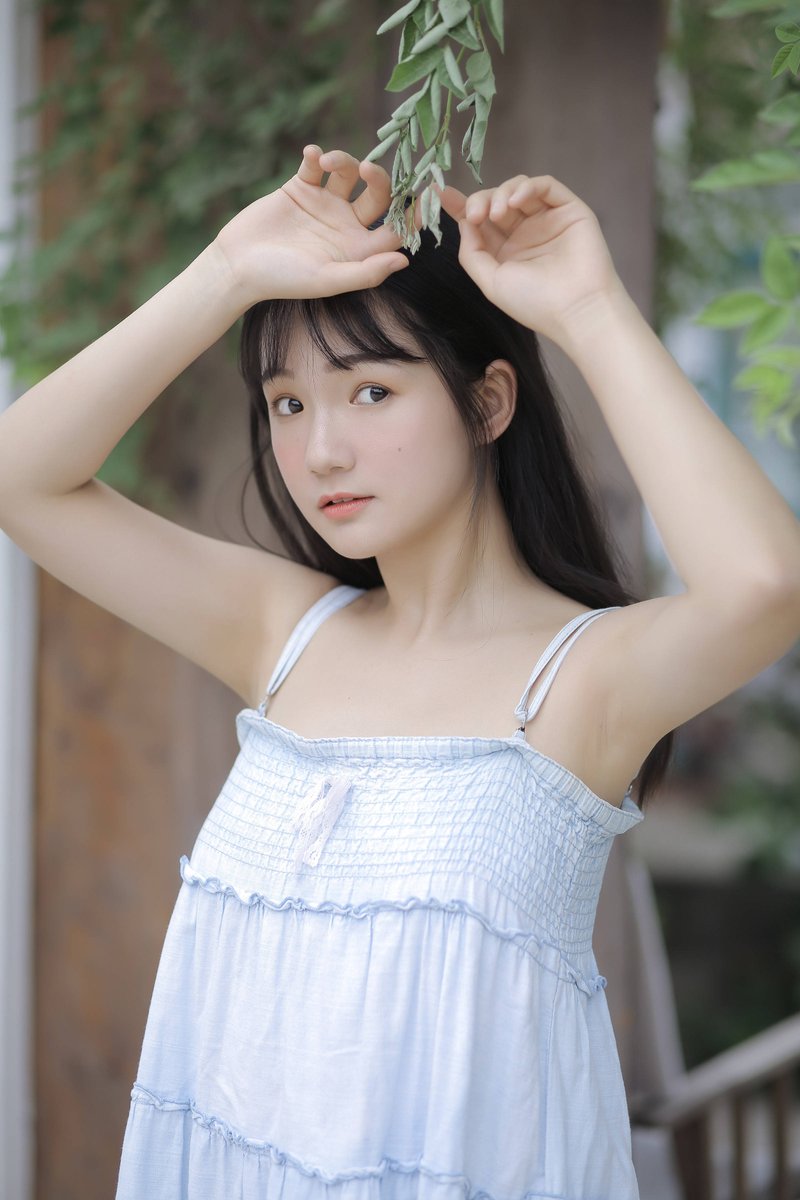 NabilaVicha's tweet photo. When sunlight slants through the sassafras on a warm afternoon, the shy Zhai hides among the greenery, quiet and lovely. https://t.co/MIuPwsMrLm