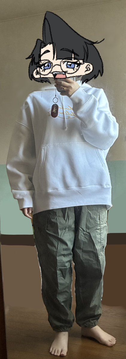 haru_tabi_2's tweet photo. パーカー届いたぜ！！激カワで着心地いいぜ！！🥰
裏起毛だから本格的に着るのはもう少し先だろうけど、早く着てお出かけしたいぜ！！☺️
何と合わせても可愛いし、カッコイイ系もいけるオールラウンダーパーカーを手に入れちまったな…😎
約150cm/Mサイズ着用でこんな感じ！✨️ https://t.co/Hp6X1o3hZz