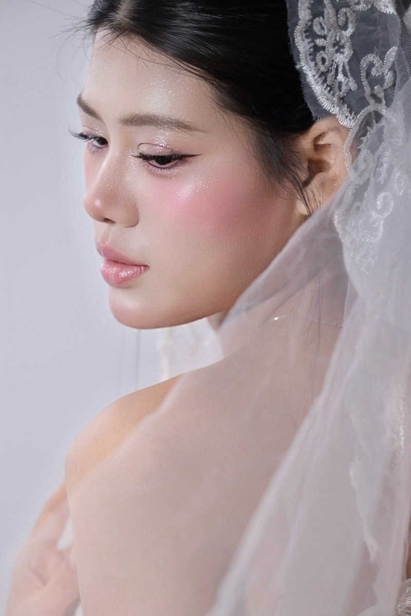 ElsaDoBeautyArt's tweet photo. Mỗi cây mỗi hoa, mỗi nhà mỗi cảnh,
Mỗi mình dễ huông….
————————————
🍓ʕ・ᴥ・ʔ 🍓
M.U.A: 𝗘 𝗟 𝗦 𝗔𓍯𓂃𓏧♡
☑𝗖𝗼𝗻𝘁𝗮𝗰𝘁: 0909.08.5127
————————————
▶️ https://t.co/XHy7OJyJ41
▶️ https://t.co/02dbx7sb9J
#strend #xuhuong #ELSA #makeup #2026 https://t.co/5rYB84MKeD