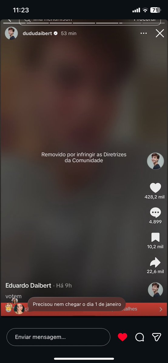 laninharkive's tweet photo. eu realmente quero saber o que tá acontecendo no tiktok, qualquer vídeo de esquerda que toma proporção maior ou fica no aviso ou é removido, enquanto os de direita cheio de fake não cai https://t.co/OfhT4Massj