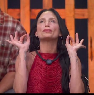 felrext's tweet photo. e vai nascendo uma protagonista...
#AFazenda #AFazenda18 https://t.co/b6zUAVmJIa