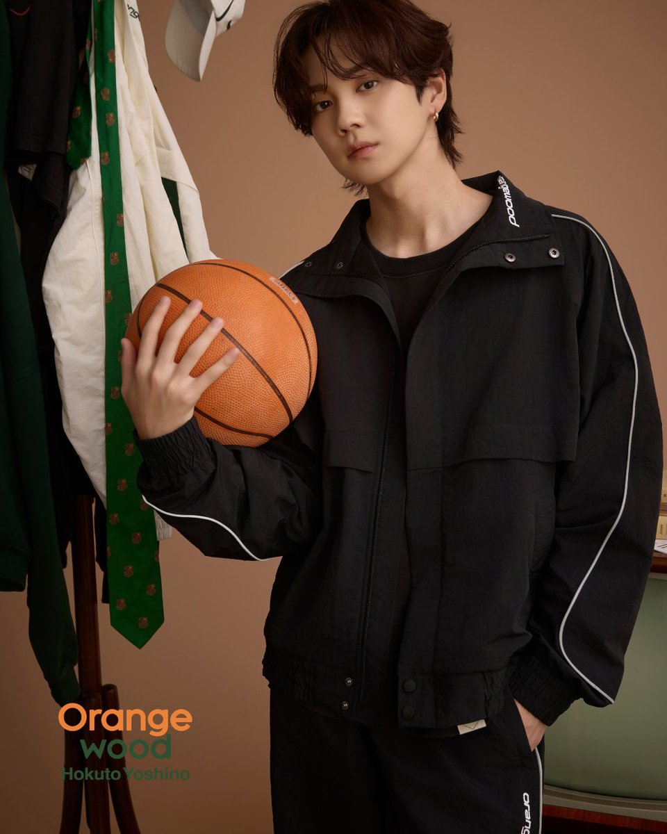 therampagefext's tweet photo. ／
#吉野北人 プロデュースブランド「#Orangewood」
2026 AW & Holiday Collection発売決定📣
＼

今シーズンは、テックナイロン素材のジャケット・パンツ・キャップ、ロングスリーブTシャツ、ソックスなどを展開する「Autumn / Winter Line」に加え、ホリデーシーズンをイメージしたニットとマフラーをラインアップした数量限定の「Holiday Line」を同時発売✨

本日より先行販売もスタート💫
先行販売限定購入特典もご用意しております🎁
ぜひチェックしてください🍊🌳

🗓️先行販売期間
2026/10/7(水)11:00～10/14(水)23:59

🗓️一般発売
2026年12月予定

🔗詳細・ご購入はこちら
https://t.co/TzULPpvGNx

@Orangewood_jp 
@HOKUTOBOO36