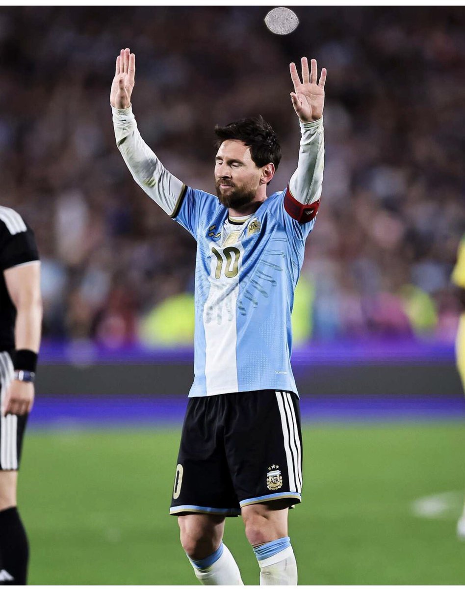 Nikgaturro's tweet photo. Gracias Genio. Leo Messi. Eterno. 🇦🇷 https://t.co/pGJmPxbWf2