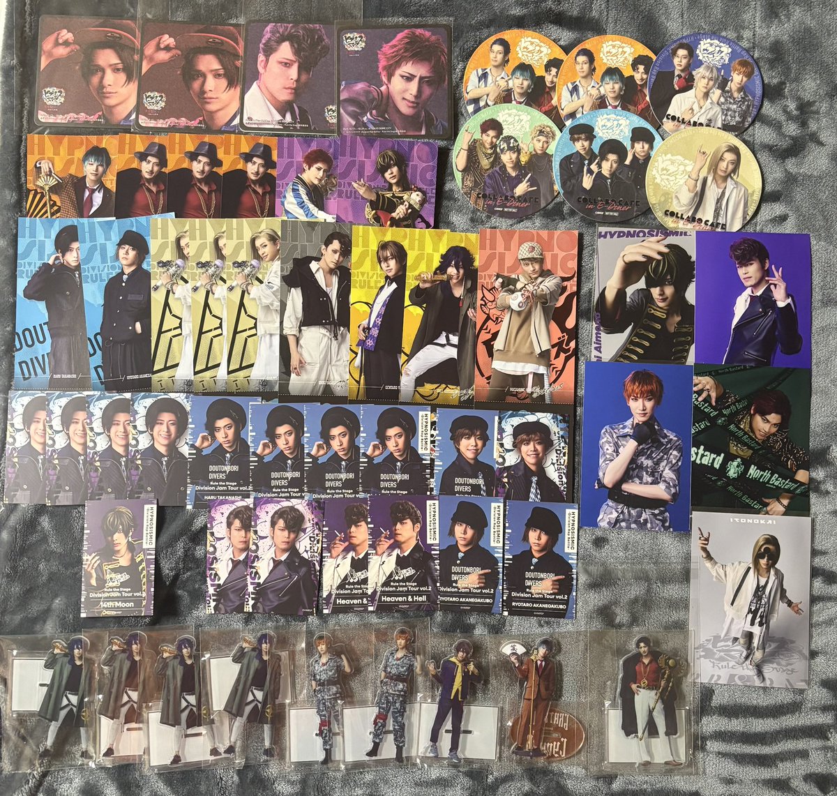 komatt_tori26's tweet photo. 交換 ヒプステ 
譲:画像参照
(二郎、三郎、☆左馬刻、理鶯、乱数、幻太郎、帝統、空却、十四、獄、☆簓、盧笙、零、狐久里、☆谷ケ崎、正宗、道四郎、弾襄、ハル、綿本、遼太郎、良経、徳磨、紫音)

求
同異種 蘭丸、定価+送料

こちらからは複数提供可
郵送交換
他ポストや検索からもお気軽にどうぞ⬇️ https://t.co/b0TkP7a3Nj