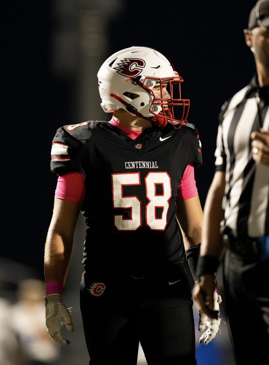 HudsonWestlund7's tweet photo. WEEKS 1-5 highlights ⬇️⬇️⬇️
4-1
6’2, 240, 6’6 wingspan
Right guard
@CoachDiggins @CentCougsFB https://t.co/gLzuKc9zNA