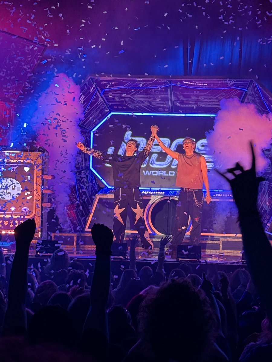 emuhlo's tweet photo. #hltspoilers my finale. i💜dnp4ever https://t.co/xPyFu7OFBo